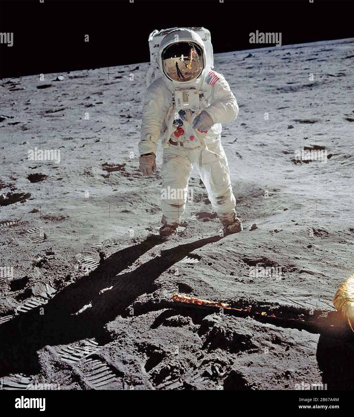 Buzz ALDRIN amerikanischer Astronaut Im Meer Der Ruhe des Mondes, 20. Juli 1969, fotografiert von Neil Armstrong, der sich im Helm von Aldrin widerspiegelt. Foto: NASA. Stockfoto