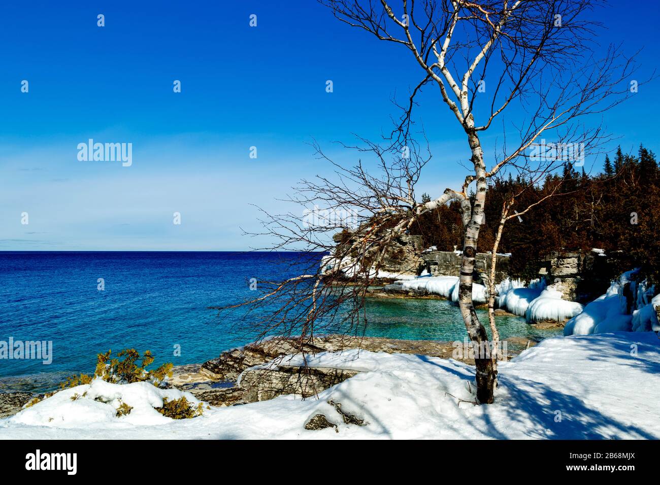 Bruce Peninsula National Park Georgian Bay Tobermory Ontario Kanada. Die Grotte Stockfoto
