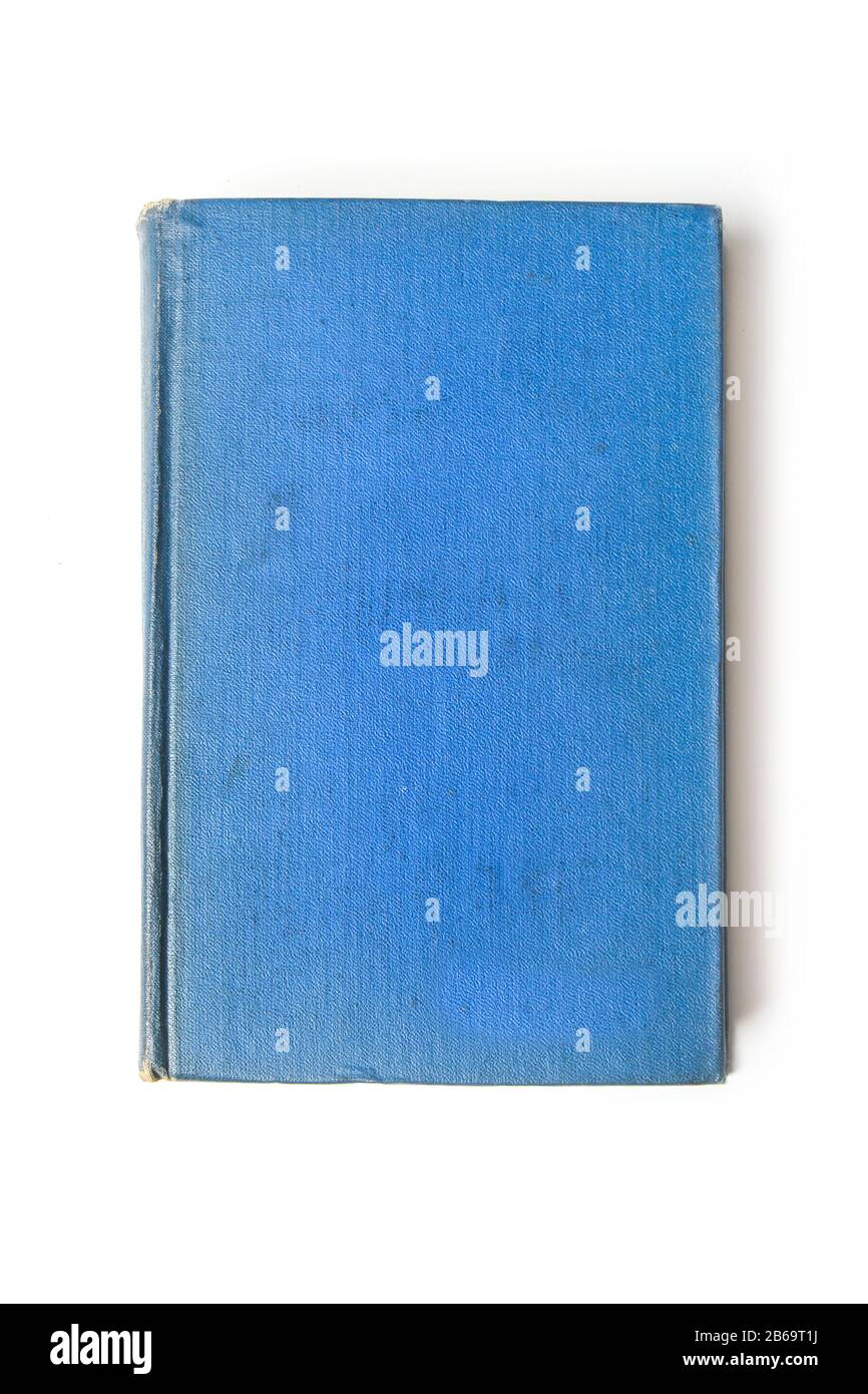 Dickes altes Buch in einem harten blauen Einband isoliert auf Weiß Stockfoto