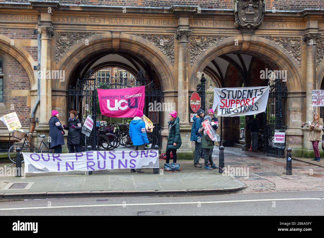 Studenten Protestieren in Cambridge, Großbritannien, gegen Pensions. Stockfoto