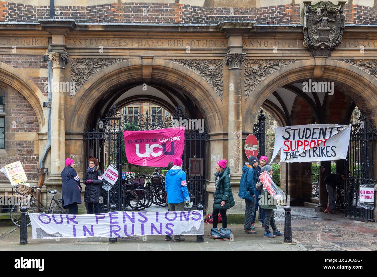 Studenten Protestieren in Cambridge, Großbritannien, gegen Pensions. Stockfoto