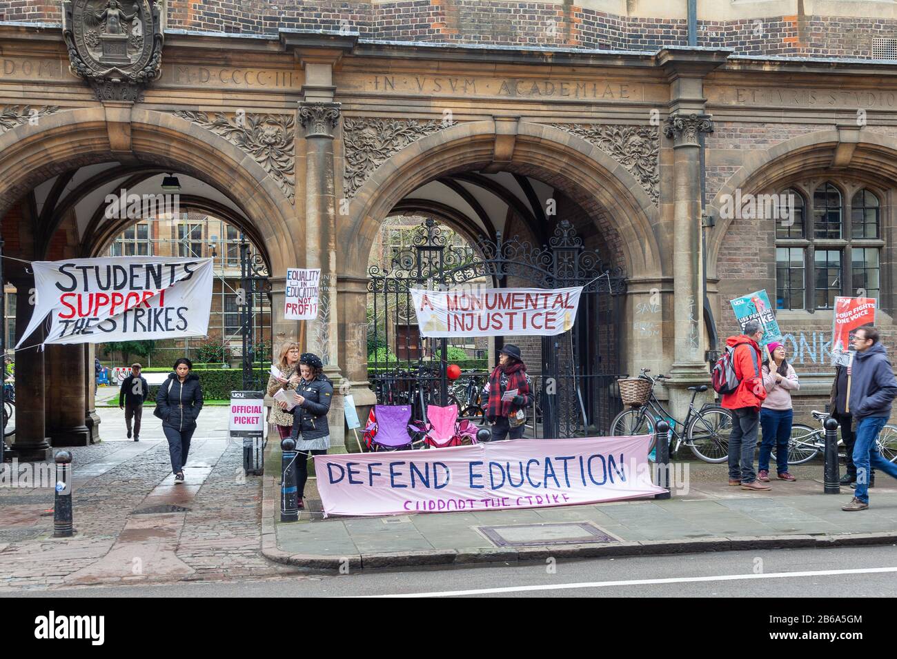 Studenten Protestieren in Cambridge, Großbritannien, gegen Pensions. Stockfoto