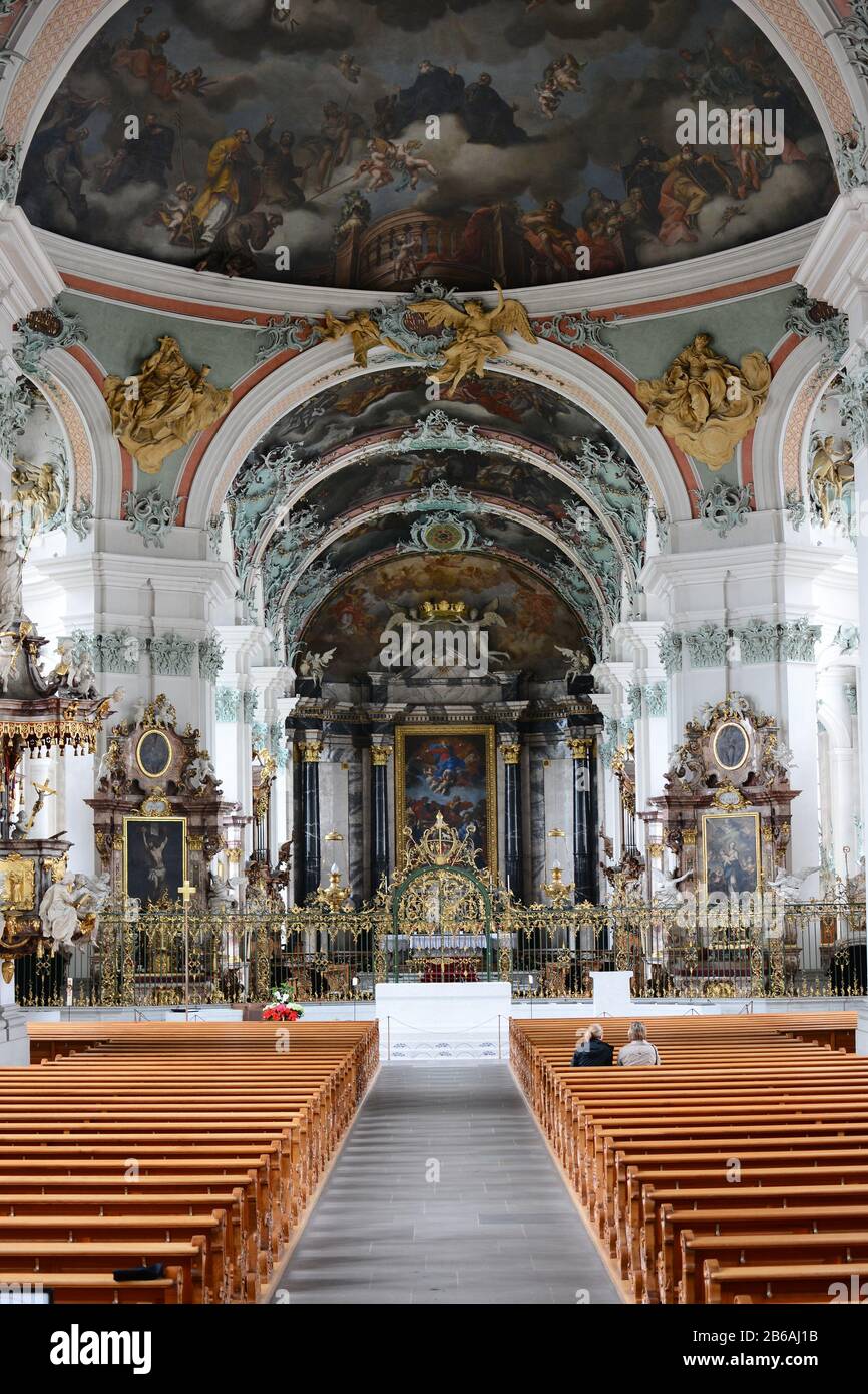 ST. Gallen, SCHWEIZ - 10. JULI 2014: Die Stift Sankt Gall. Die seit 719 bestehende Römisch-Katholische Kathedrale gehört zur UNESCO-Welt Herita Stockfoto