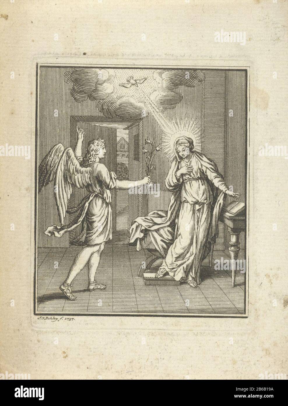 Annunziatie Die Ankündigung der Geburt Christi an Maria, der Engel Gabriel erscheint Maria und gibt ihr ihre Lilie. Der Heilige Geist in Form einer Taube, die auf Maria af fliegt. Hersteller : Druckerhersteller Jacob van der Schley (Listed Property) Ort Herstellung: Amsterdam Datum: 1737 Physikalische Merkmale: Engra und Ätzmaterial: Papiertechnik: Ätzung / Engras (Druckverfahren) Abmessungen: Plattenkante: H 77 mm × W 63 mm Betreff: Die Ankündigung: Maria Benthische, normalerweise lesend, wird von dem Engel besucht (manchmal hört eine Frau das Gespräch) (+ Heilige Dreifaltigkeit) Stockfoto