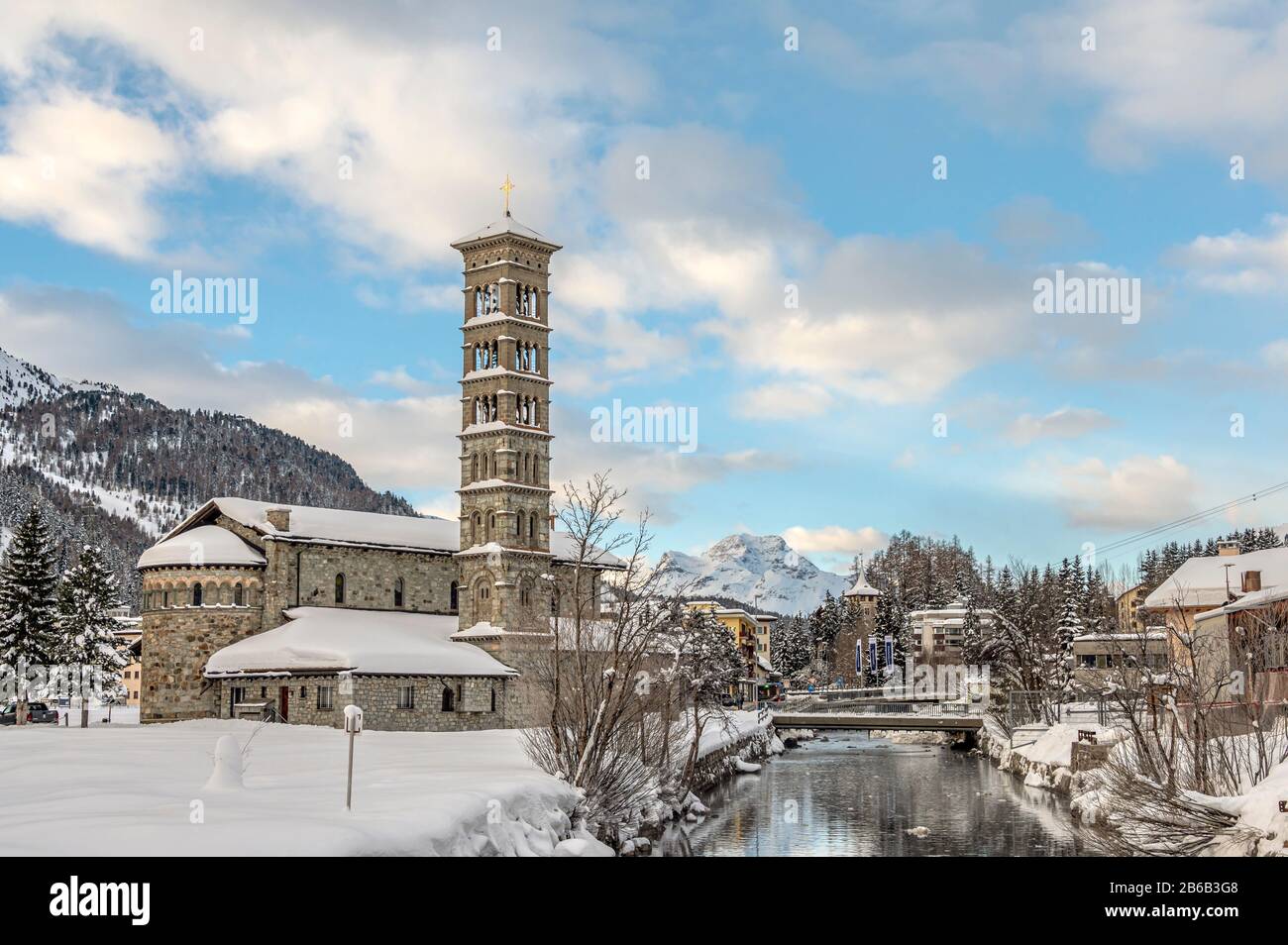St.-Karl-Kirche in St.Moritz Bad im Winter, Graubünden, Schweiz Stockfoto