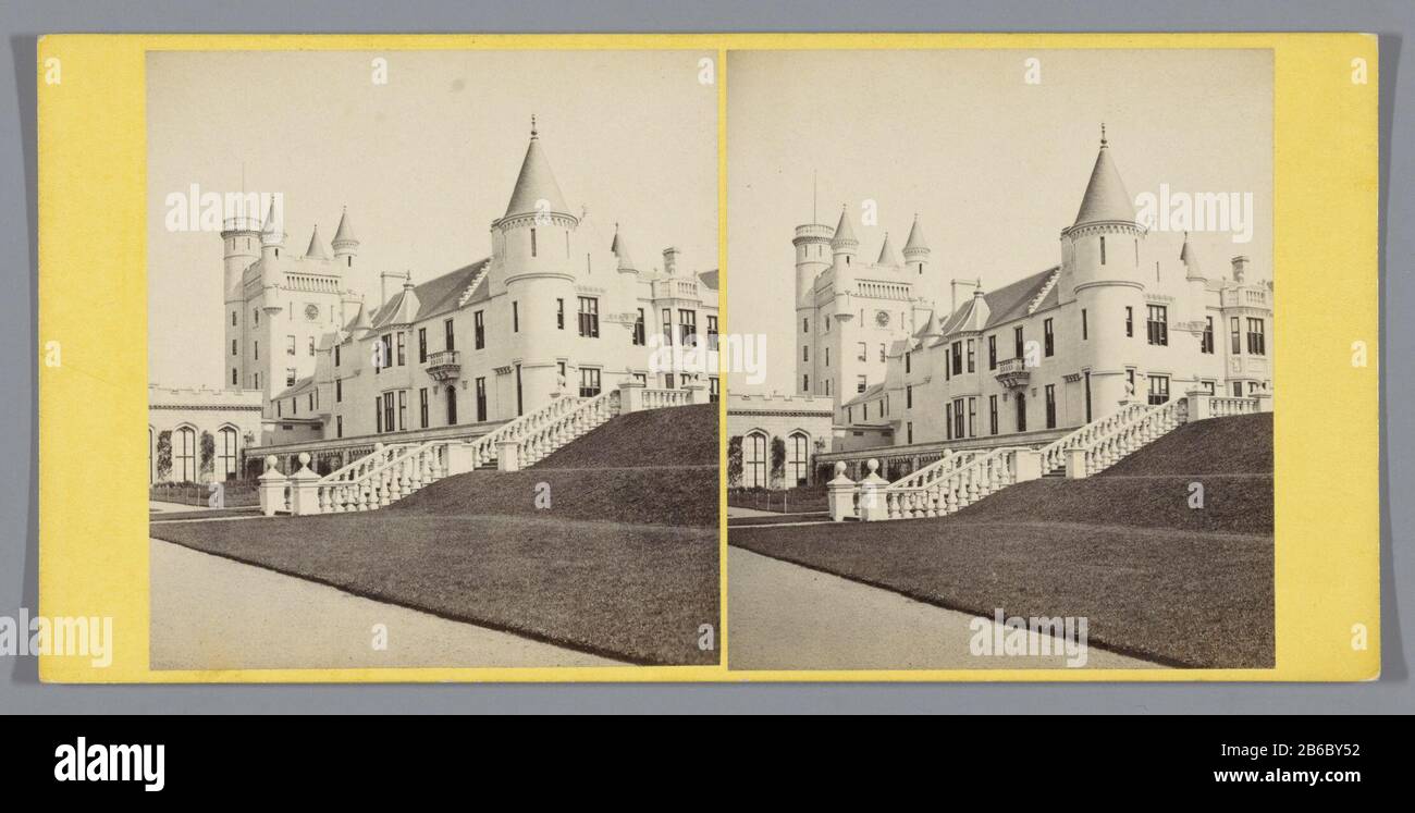 Balmoral Castle-The North Terrace Balmoral Castle, The North Terrace Property Type: Stereo Picture Item Number: RP-F22936 Manufacturer: Photographer George Washington Wilson Vom: 1858 - 1872 Physical Features: Photography on Carton Material: Pappe Technique: Photography Dimensions: Secondary Medium: H 75 mm x b 150 mm Stockfoto