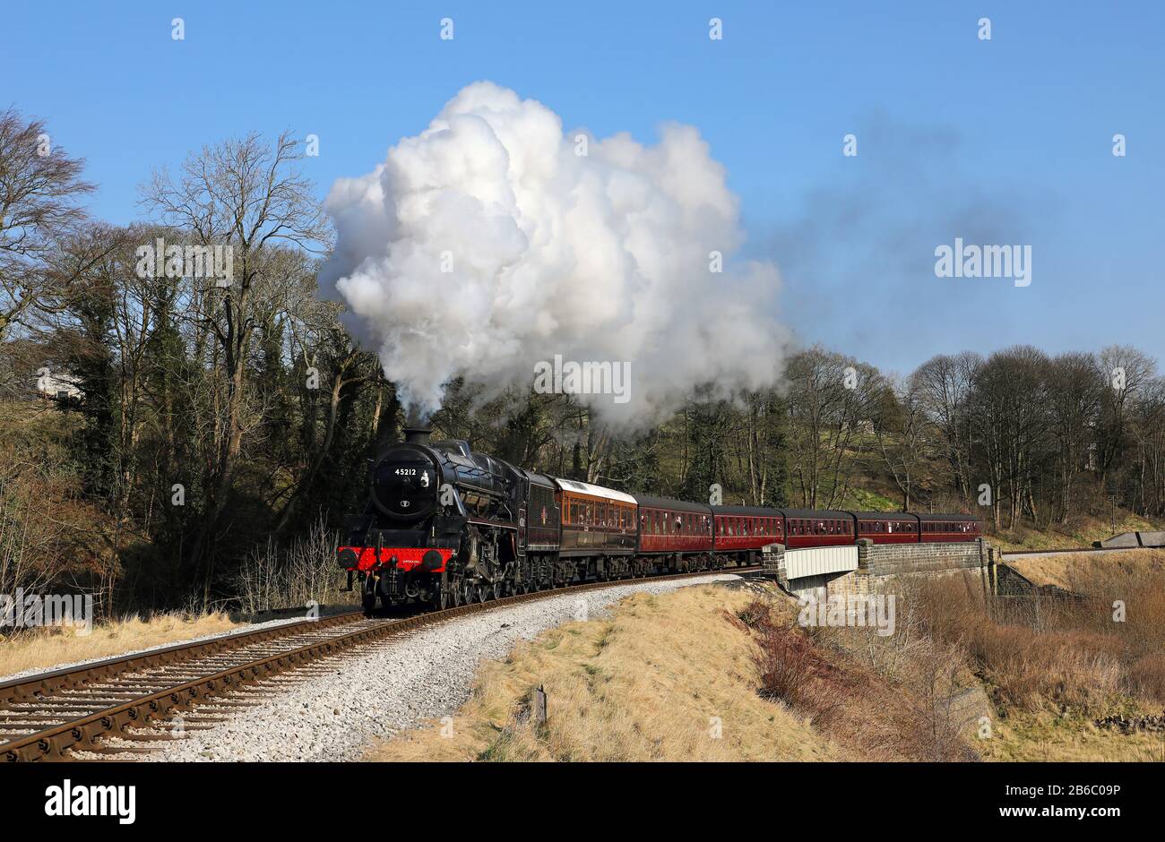 45212 Köpfe entfernt von Oakworth NR Mytholmes auf dem KWVR. Stockfoto