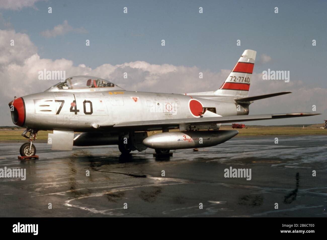Japanische Luftwaffe JASDF North American F-86F Sabre / japanische Luftwaffe JASDF North American F-86F Sabre Stockfoto