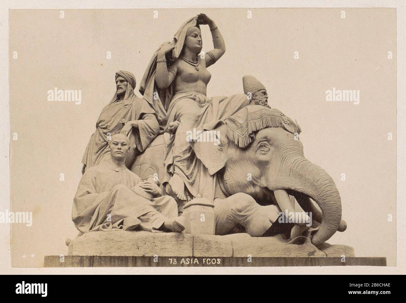 Onderdeel van Reisalbum Europese steden, vermoedelijk Tweeds. Hersteller: Fotograaf: F.G.O. StuartPlaats Herstellung: Londen dating: 1878 - 1890 Physikalisches Kenmerken: Albuminedruk-Material: Fotopapier-Techniker: Albuminedruk Abmessungen: H 100 mm × b 150 mm Betreff: Denkmal, Staatuepice der Skulptur, Reproduktion eines Bildmaterials (+ Skulptur) Stockfoto