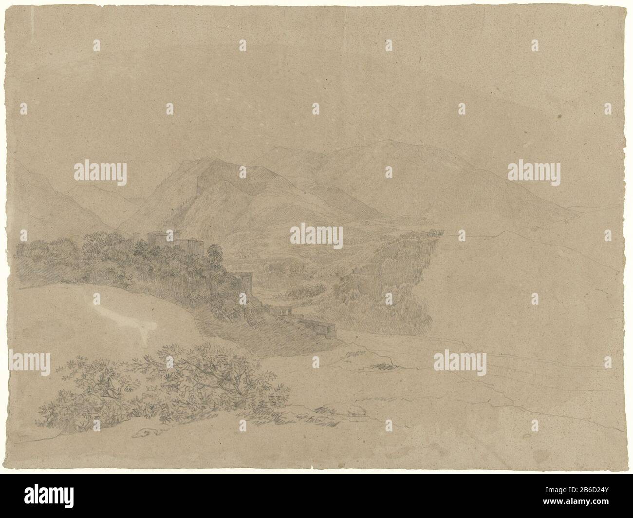 Berglandschaft in der römischen Berglandschaft Campagna in der römischen Campagna; im Vordergrund ein paar Häuser auf einem Helling. Hersteller : Künstler: Hendrik Voogd Herstellung: ROM Datum: 80-184 Physische Merkmale: Schwarze Kreide auf braunem Papier Material: Papier Kreidemaße: H 434 mm × W 580 mm Betreff: Berg Stockfoto