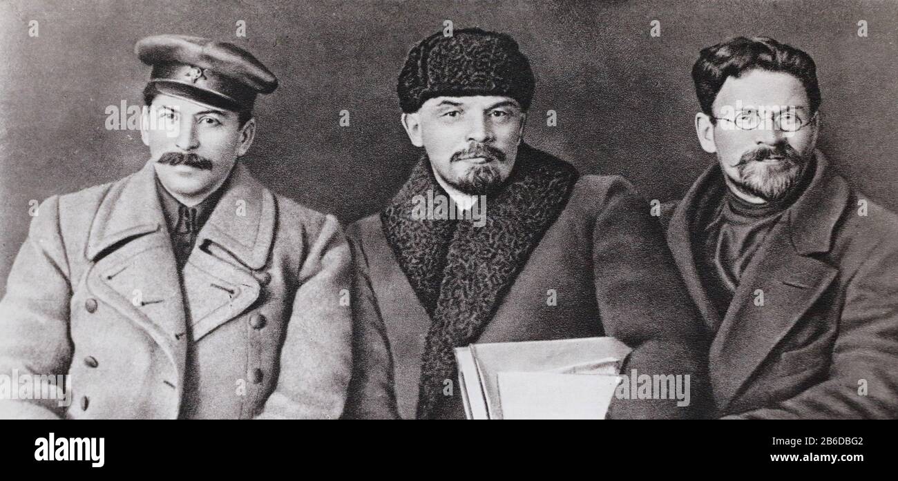I.V. Stalin, V. I. Lenin und M.I. Kalinin auf dem 8. Kongress der Kommunistischen Partei Russlands im März 1919. Stockfoto