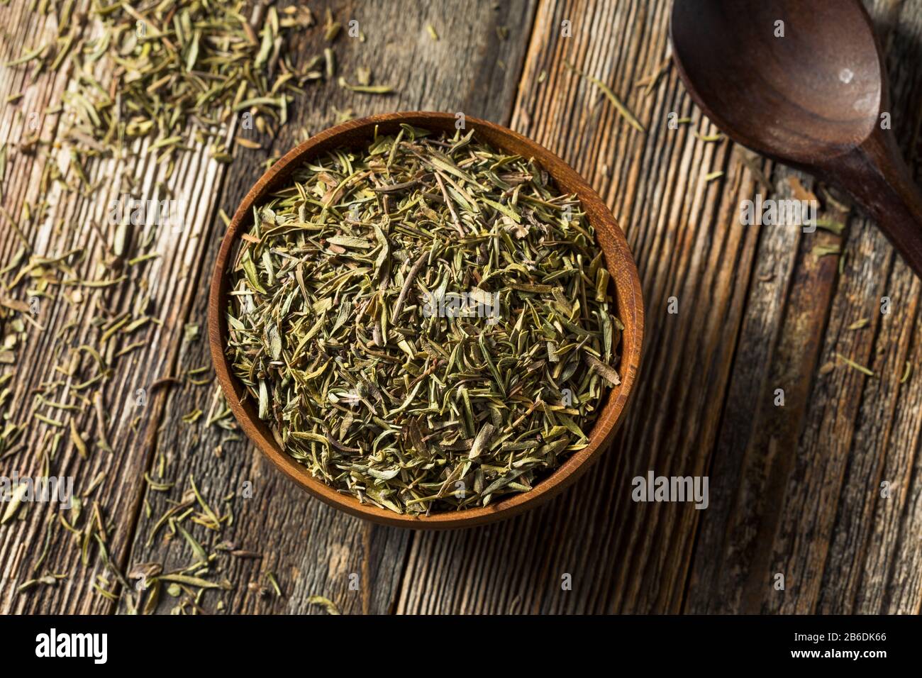 Getrockneter organischer Grieche Oregano in einer Schüssel Stockfoto