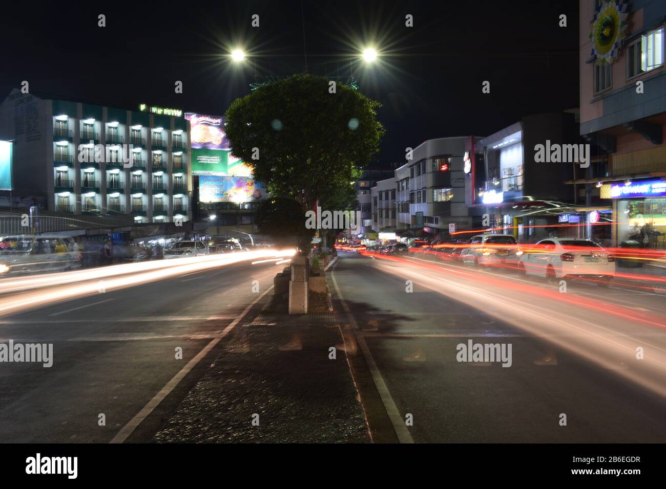 Autolicht in der Nacht Stockfoto