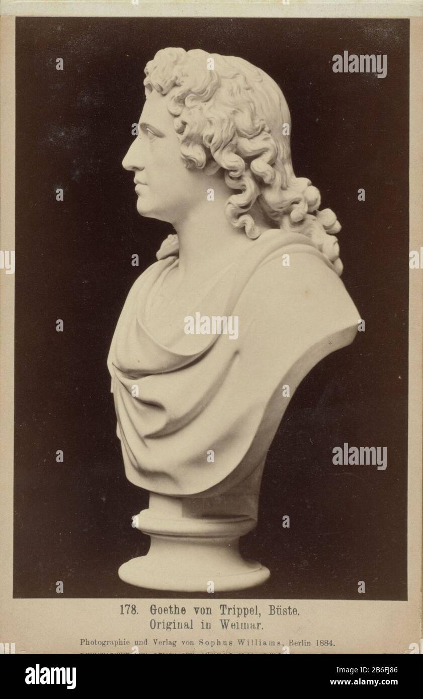 Büste van JW von Goethe-Tür A von Trippel Goethe-Institut Trippel, Büste Original in Weimar (op title object) Teil des Albums mit 38 Bildern einer Reise durch den Harz. Hersteller : Fotograf: Sophus Williams (denkmalgeschütztes Gebäude) Verlag: Sophus Williams (börsennotiertes Objekt) Ort Herstellung: Fotograf: Deutschland Herausgeber: Berlin Datum: 1880Er Physische Merkmale: Albumdruckmaterial: Papierkartonage Technik: Albumin Druckabmessungen: Foto: H 150 mm × W 100 mm Betreff: Reisen; Fremdenverkehrsstück der Skulptur, Reproduktion eines Bildbaustücks, das: Duitslandwie: Johann Wolfgang von Goethe-Institut Stockfoto
