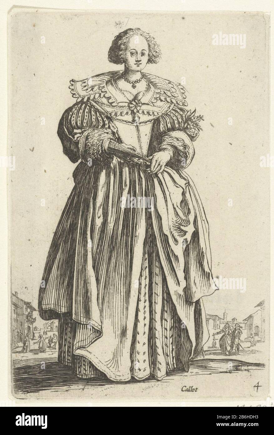 Dame mit Flügelrad, von vorne gesehen La Noblesse (Serientitel) Herren aus Lorraine (Serientitel) Frau von vorne stehend, mit einem Kleid mit breitem Kragen, einem Fächer in den Händen. In den Hintergrundfiguren einer Stadt oder Stadt. Dieser Druck ist Teil einer Serie von 12 Drucken mit Adeligen in Kostümen, die im ersten Viertel des 17. Jahrhunderts in Lorraine getragen wurden; die Hälfte der Serie betrifft Herrenanzüge, die andere Hälfte zeigt Damekostudien. Hersteller: Zu drucken von Jacques Callot (denkmalgeschütztes Gebäude) Druckerhersteller: Anonymer Verleger: Frederik de Wit (möglich) Herstellung: Druckmaschine Stockfoto