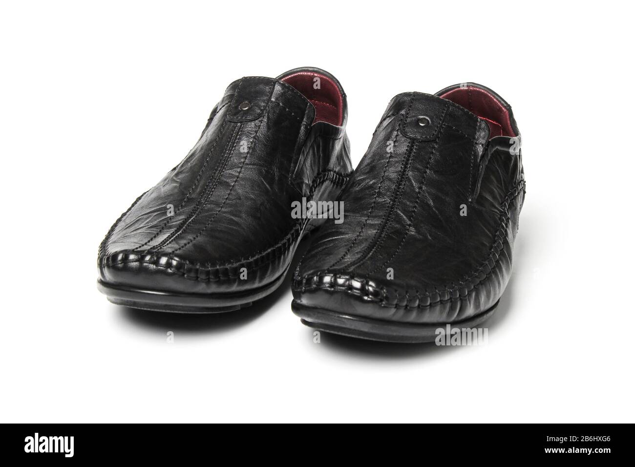 Schwarze Herrenlederschuhe isoliert auf weißem Hintergrund Stockfoto