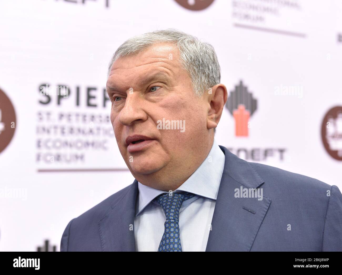 Sankt Petersburg, Russland - 2. Juni 2017. St. Petersburg International Economic Forum SPIEF-2017. Igor Sechin - Präsident, Vorsitzender der Geschäftsführung B. Stockfoto