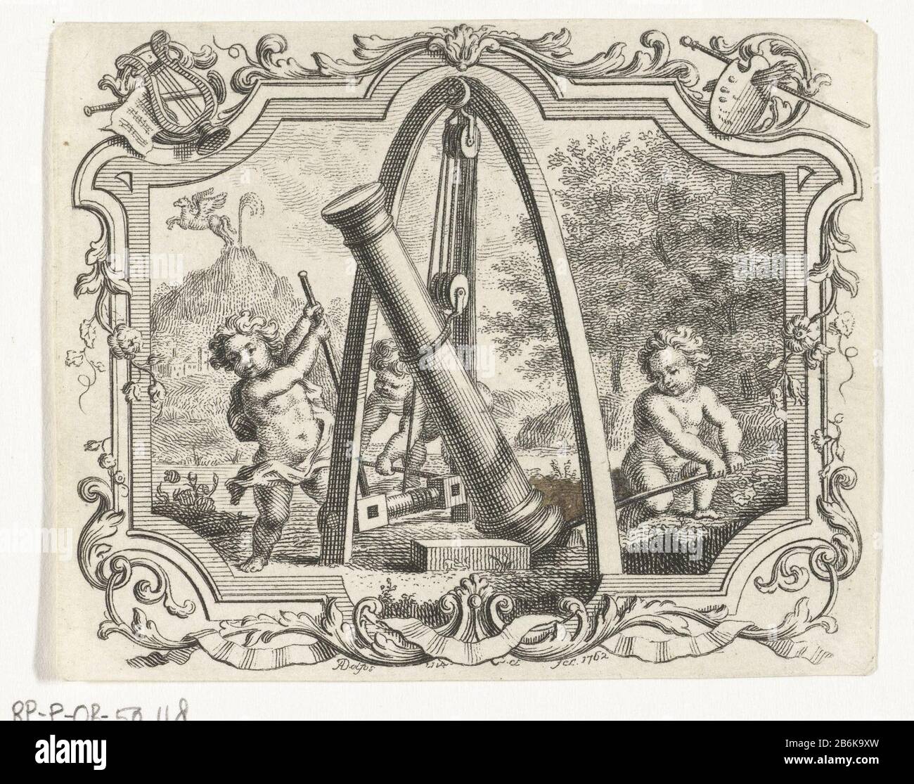 Drei Putti-Fokussiersäulen mit Hebezeug, in Kartuschen Drei Putti-Fokussäulen auf die Verwendung von Hebezeug, eine Möglichkeit, dass die Säule Symbol für Stärke. Hintergrund auf dem Mount Parnassus, Flying Pegasus. In Kartuschen mit Palette und Muziektodien. Hersteller : Druckhersteller Abraham Delfos (unter Denkmalschutz stehendes Gebäude) in seinem Entwurf: Abraham Delfos (unter Denkmalschutz) Ort Herstellung: Leiden Datum: 1762 Physikalische Merkmale: Ätzmaterial: Papiertechnik: Ätzmaße: Blatt: H 71 mm b × 89 mm Betreff: Fortition, 'Fortitudo'  einer Der Vier Cardinal Virtuescupids' amores, 'amoretti' 'Putti' Stockfoto