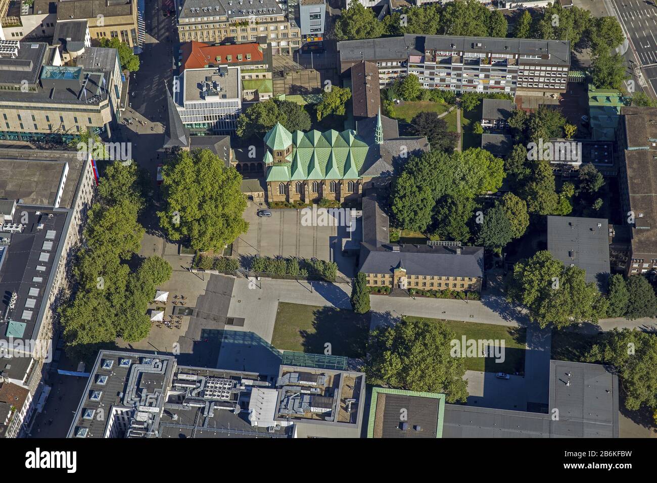Essener Innenstadt mit Dom und Bischofshaus am Burgplatz, Luftbild, 05.09.2013, Deutschland, Nordrhein-Westfalen, Ruhrgebiet, Essen Stockfoto