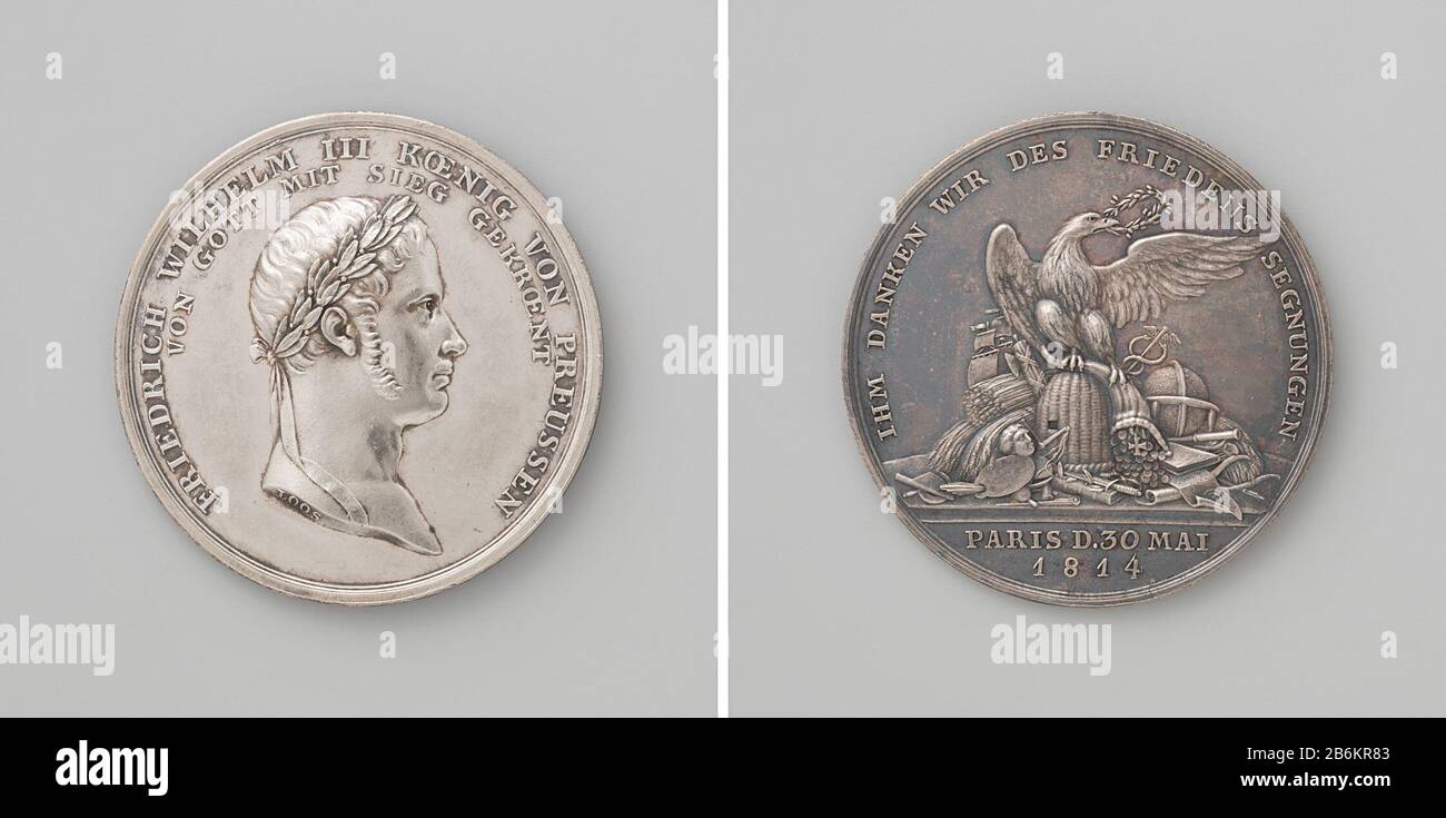 Erster Frieden von Paris zwischen Frankreich und seinen Verbündeten zu Ehren von Friedrich Wilhelm III., König von Preßburg Zilveren. Voorzijde: Borststuk-Mann traf lauwerkrans binnen tweeregelig omschrift. Keerzijde: Adelaar traf lauwerkrans in bek en Mercuriusstaf in klauw zittend op bijenkorf temidden van Globe, hoorn van overloed, boeken, schilderspalet, korenschoven e.d.; op achtergrond zeilen van schip binnen omschrift; afslak Material Mass: Daniel Ziliek plaatek Material Mass: Daniel Zilek Material coat: Daniel. × g 13,35 gr Betreff: Vrede van P Stockfoto