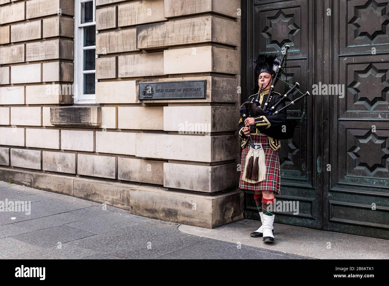 United Kingdon Scotland - Bagpiper in Edinburgh Stockfoto
