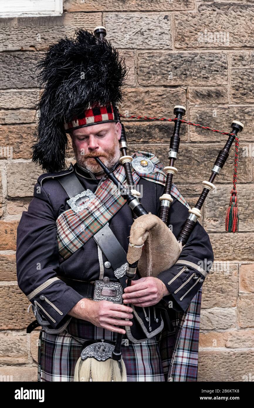 United Kingdon Scotland - Bagpiper in Edinburgh Stockfoto