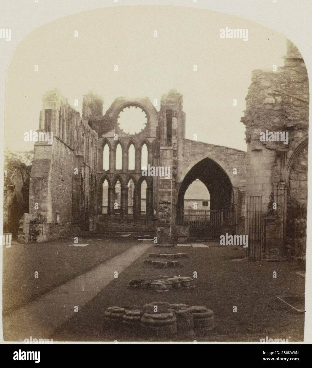 Elgin Cathedral Choir Elgin Cathedral; Choir Object Type: Photographs Item Number: RP-F-F25412-T Manufacturer: Photograph George Washington Wilson Vom: CA. 185-ca. Technische Merkmale: Albumindruck: Albumindruckbeschaffung und Stockfoto