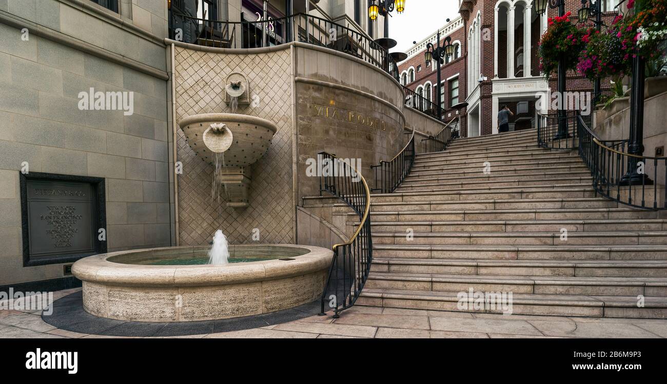 Treppenaufgang zum Beverly Wilshire Hotel, Two Rodeo Drive, Rodeo Drive, Wilshire Boulevard, Beverly Hills Business Triangle, Beverly Hills, Los Angeles County, Kalifornien, USA Stockfoto