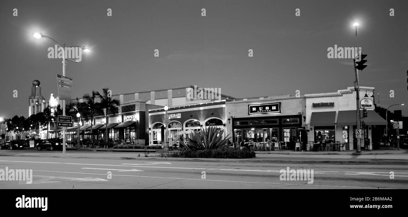 Nachtszene von Downtown Culver City, Culver City, Los Angeles County, Kalifornien, USA Stockfoto