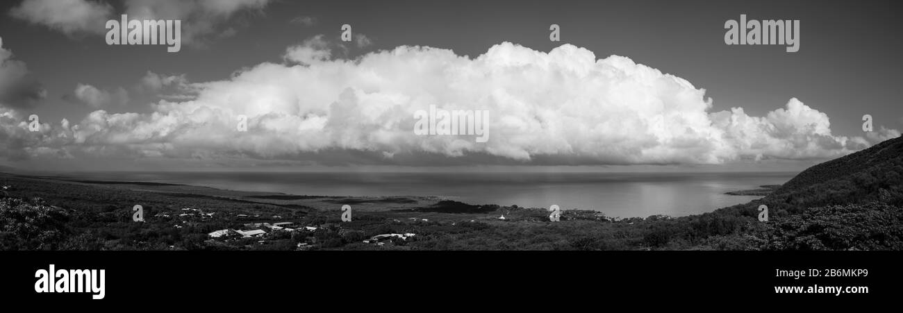 Blick auf Meer und Wolke am Himmel, South Kona, Hawaii, USA Stockfoto