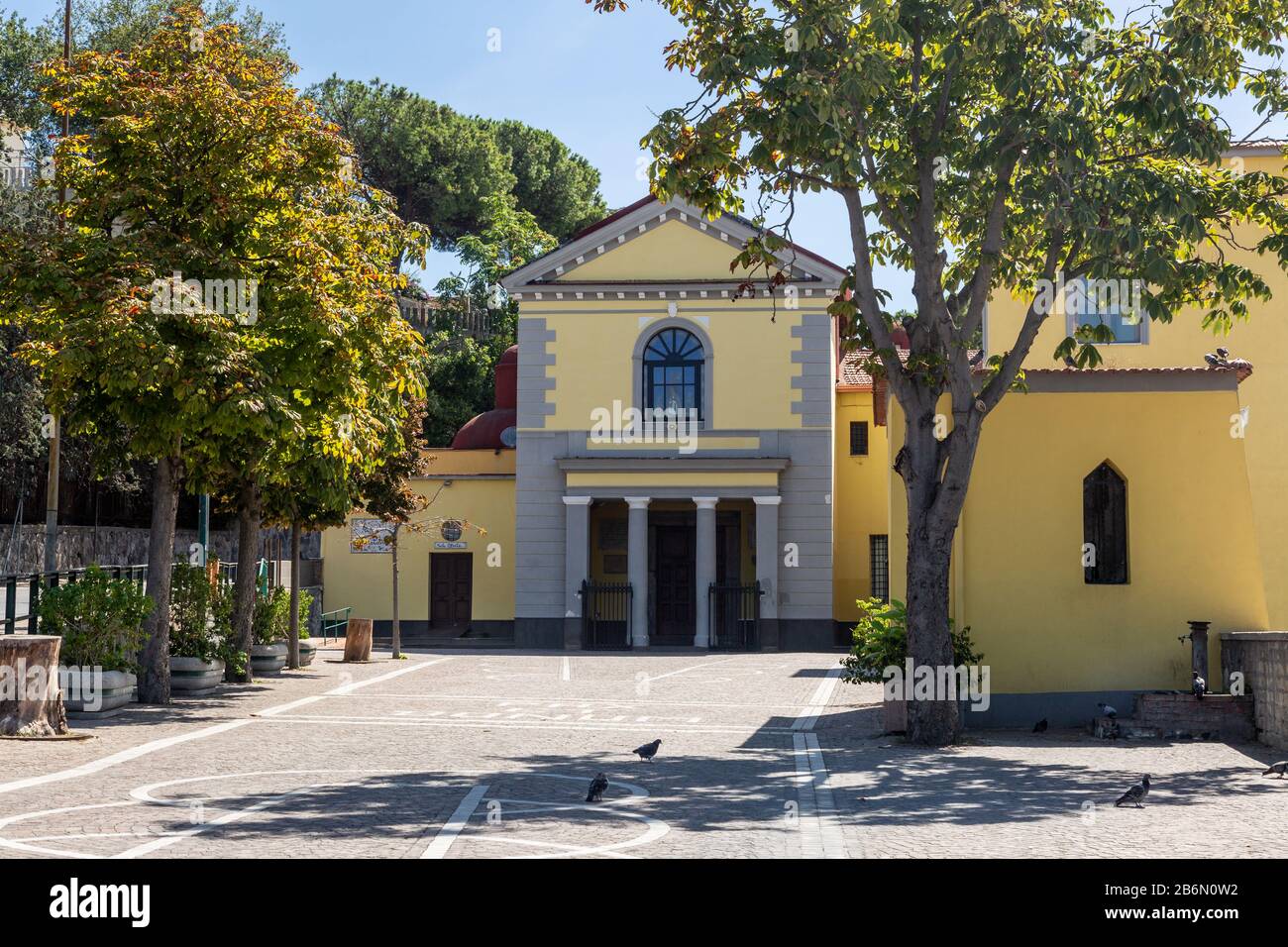 Santuario Di San Gennaro Alla Solfatara Santuario di san gennaro alla solfatara -Fotos und -Bildmaterial in