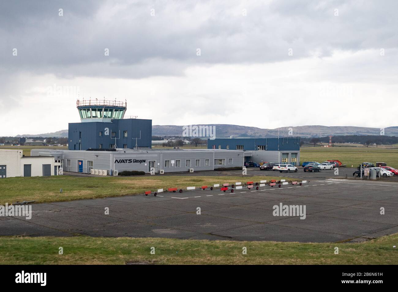 NATs Flugsicherungsturm am Flughafen Glasgow, Schottland, Großbritannien Stockfoto