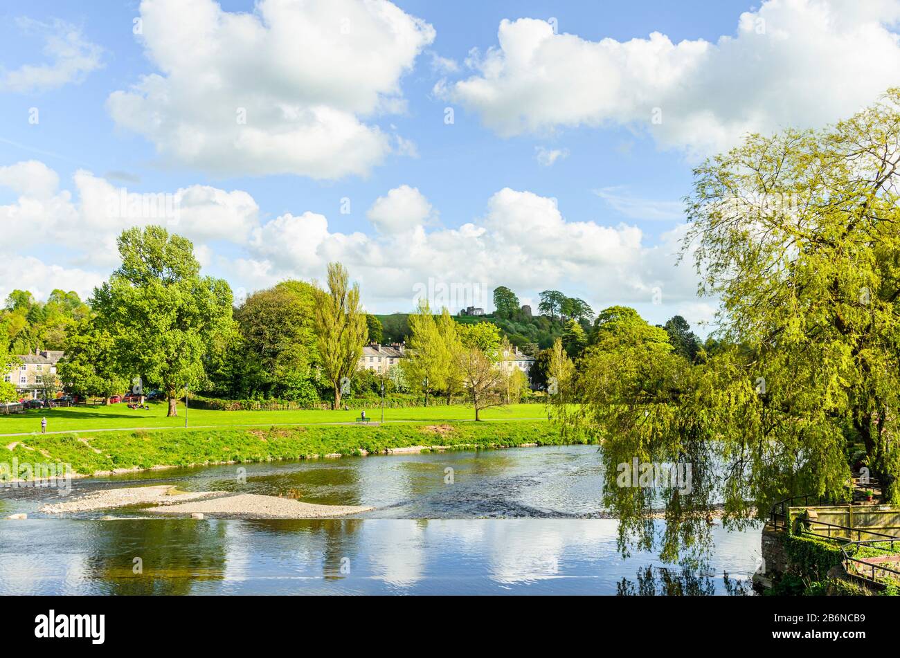 River Kent und Kendal Castle, Kendal, Cumbria Stockfoto