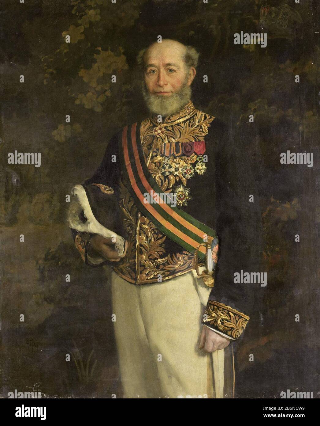 Frederik s'Jacob (1822-1901) Gouverneur-generaal (1880-84), SK-A-3809 Porträt von Frederik s'Jacob (1822-1901). Gouverneur General (1880-84). Knielänge, stehend mit dem Pitch in der rechten Hand nach links. Im Hintergrund ein Wandteppich aus Laub, Vogel und Gebäude. Teil einer Reihe von Porträts der Gouverneure General des ehemaligen niederländischen Ostens Indië. Hersteller : Maler Pieter de Josselin de Jong (denkmalgeschütztes Gebäude) Vom: Von der Zeit von: Von der Zeit bis zur Zeit: Von der Zeit bis zur Zeit: Von der Erde bis zur Zeit: Von der Erde Bis zur Erde: Von der Erde Bis zur Erde: Von der Erde Bis zur Erde. B × 105 cm Außenabmessungen: 14 cm d. (Einschließlich Träger Stockfoto