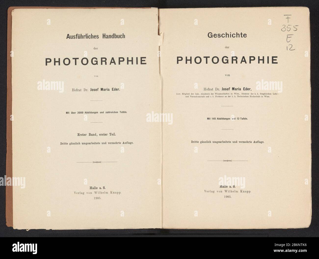 Geschichte der Photographie (titel op object) Geschichte der Photographie (title object) Objekttyp: Objektnummer Buch: RP-F-2001-7-509Vervaardiging dating: 1905 Material: Papierkartontechnik: Druck / Autotypie Abmessungen: H 245 mm × W 168 mm × D 30 mm Stockfoto