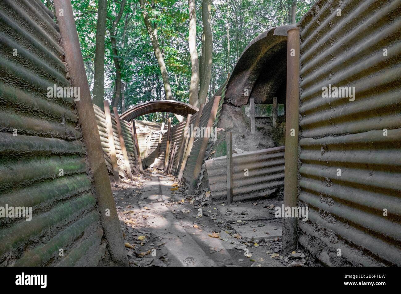 Britische 1. Weltkrieg Gräben bei Hill 62 Sanctuary Wood auf den Ypern auffallende Schlachtfeldern, Belgien. Stockfoto