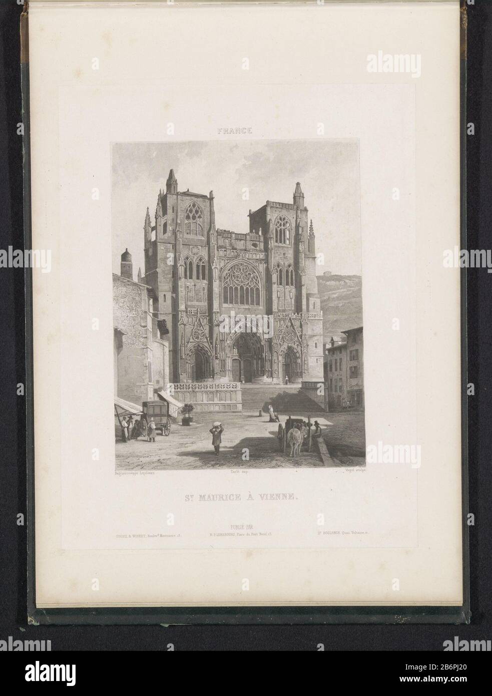 Blick auf die Kathedrale von VienneSt. Maurice à Vienne (Titelobjekt) Frankreich (Serientitel) Immobilientyp: Seite drucken Artikelnummer: RP-F 2001-7-1540-58 Aufschriften/Marken: Aufschrift, Nachschrift, gedruckt: "Rittner & Goupil Boulevd Montmartre 15'opschrift, Nachdruck 'NP Lerebours Place du Pont Neuf 15'ophrift, recto, gedruckt: HR. Bossance Quai Voltaire 11' Hersteller : Druckerhersteller Charles Fichot (unter Denkmalschutz) zum Zeichnen: Anonym auf Bildern von Noël Marie Paymal Lerebours (unter Denkmalschutz stehendes Gebäude) Drucker: Tarle (unter Denkmalschutz stehendes Gebäude) Herausgeber: Noël Marie Paymal Lerebours (unter Denkmalschutz stehendes Objekt) Herausgeber: Stockfoto