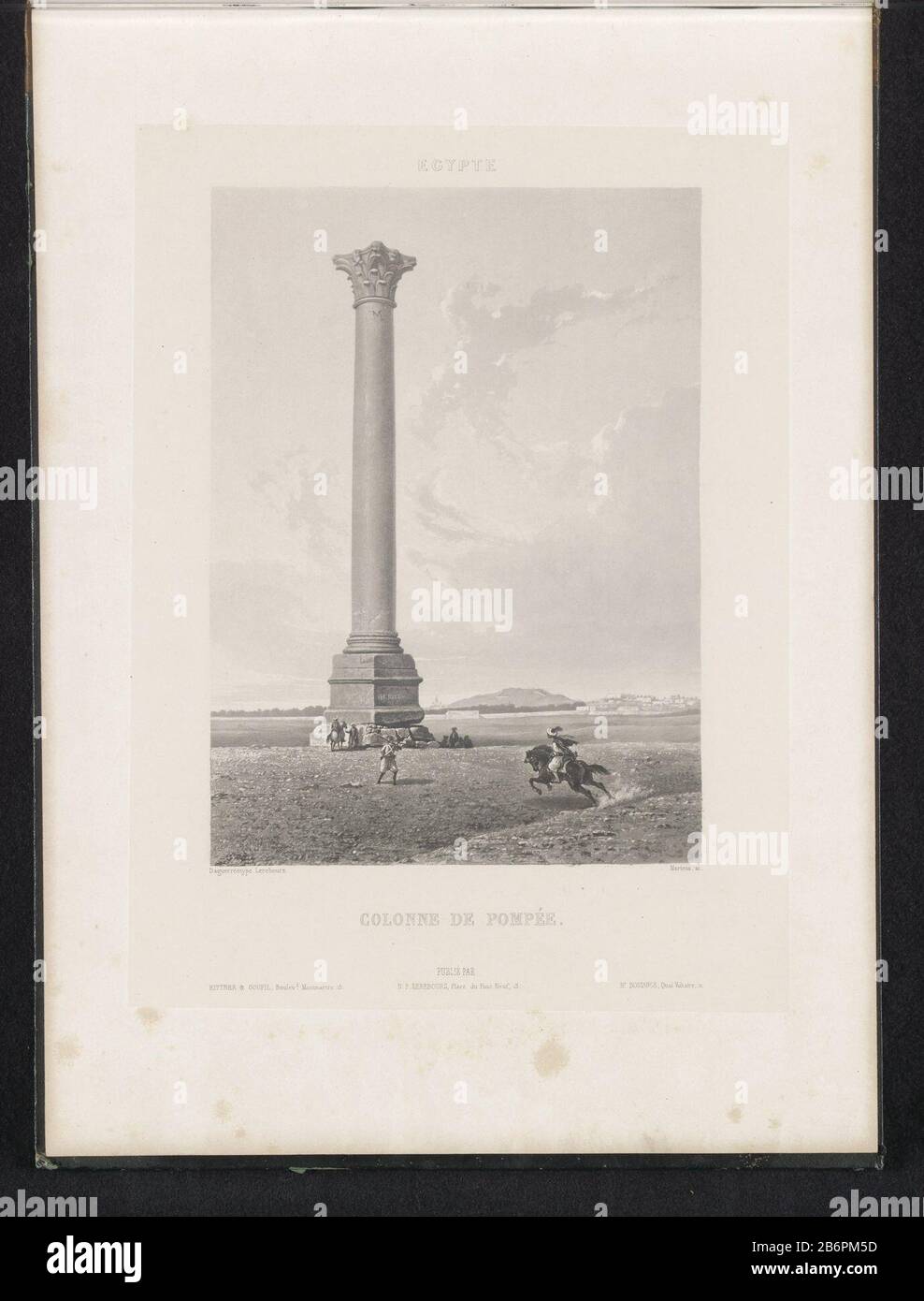 Blick auf die Säule Pompeius in Alexandria das Pompée (Titelobjekt) Ägypten (Serientitel) Immobilientyp: Seite drucken Artikelnummer: RP-F 2001-7-1540-5 Aufschriften/Marken: Beschriftung, Nachdruck "Rittner & Goupil Boulevd Montmartre 15'ophrift, Recto, gedruckt:' NP Lerebours Place du Pont Neuf 15'oprift, gedruckt: "HR". Bossance Quai Voltaire 11' Hersteller : Druckerhersteller: Friedrich Salathé (unter Denkmalschutz) zum Zeichnen: Anonym auf Bildern von Noël Marie Paymal Lerebours (unter Denkmalschutz stehendes Gebäude) Drucker: Anonymer Verleger: Noël Marie Paymal Lerebours (unter Denkmalschutz stehendes Gebäude) Herausgeber: R Stockfoto