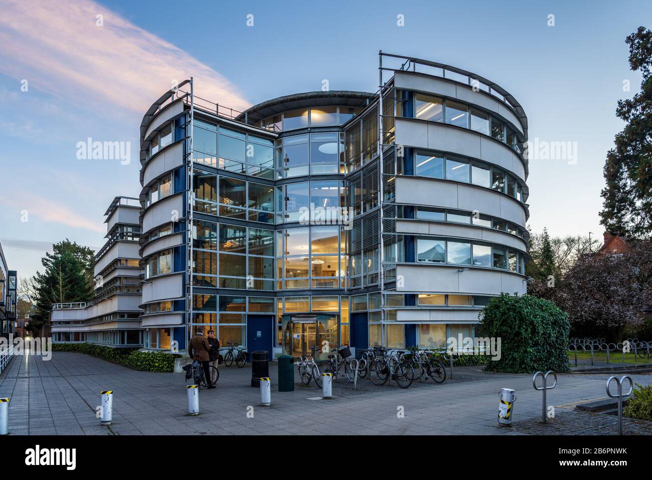 Fakultät für Divinity Cambridge University, Die Fakultät für Divinität, die auf der Seite von Sidgwick errichtet wurde. Das Architects Cullinan Studio wurde im Jahr 2000 fertiggestellt. Stockfoto