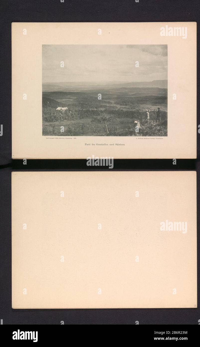 Blick auf eine Berglandschaft in Trondheim mit GråkallenParti fra Graakallen med Skistuen (Titelobjekt) Objektart: Fotomechanisch Seite drucken Artikelnummer: RP-F 2001-7-743-11 Hersteller: Schöpfer: Wilhelm Dreesen (Objektliste) Herausgeber: A. Holbaek-Eriksen (Objektangabe) Ort Herstellung: Hersteller: Sor-<unk> øndelaguitgever: Trondheim dating: CA. Im oder vor dem Jahr 1897 Material: Papiertechnik: Lichtdruck Abmessungen: Bild: H 162 mm × W 222 mm Motiv: Berg wo: Gråkallen Stockfoto