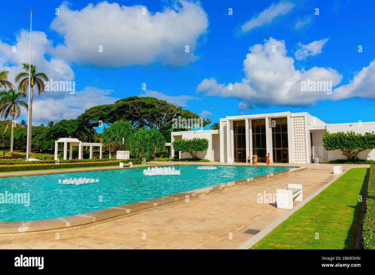 Laie, Oahu, Hawaii - 03. November 2019: Laie Hawaii Tempel auf Oahu. Der Tempel war der erste Tempel, der von der LDS-Kirche außerhalb der zusammenhängenden Uni erbaut wurde Stockfoto