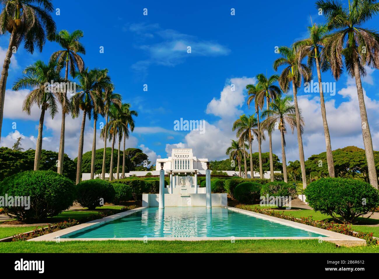 Laie, Oahu, Hawaii - 03. November 2019: Laie Hawaii Tempel auf Oahu. Der Tempel war der erste Tempel, der von der LDS-Kirche außerhalb der zusammenhängenden Uni erbaut wurde Stockfoto