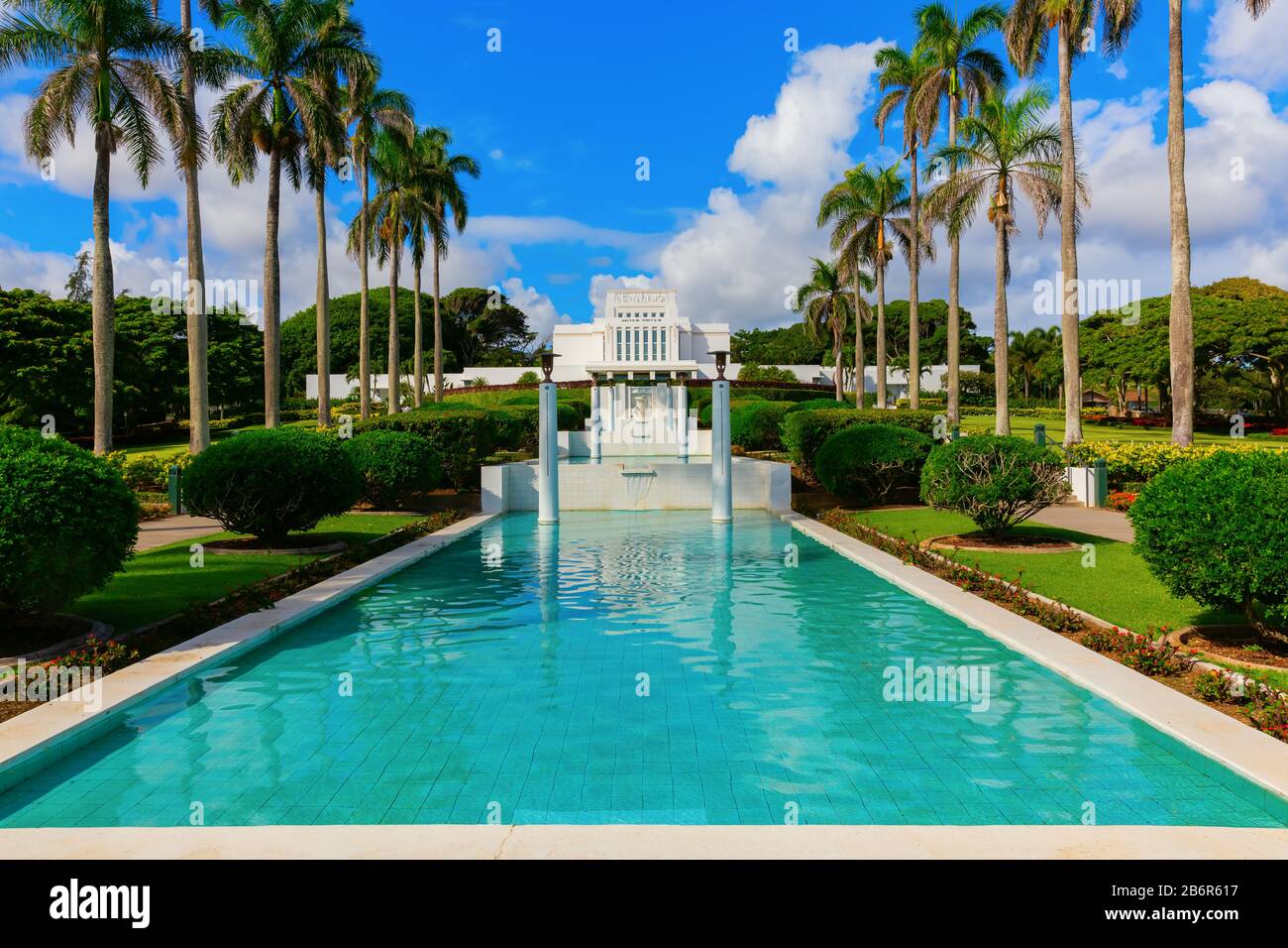 Laie, Oahu, Hawaii - 03. November 2019: Laie Hawaii Tempel auf Oahu. Der Tempel war der erste Tempel, der von der LDS-Kirche außerhalb der zusammenhängenden Uni erbaut wurde Stockfoto