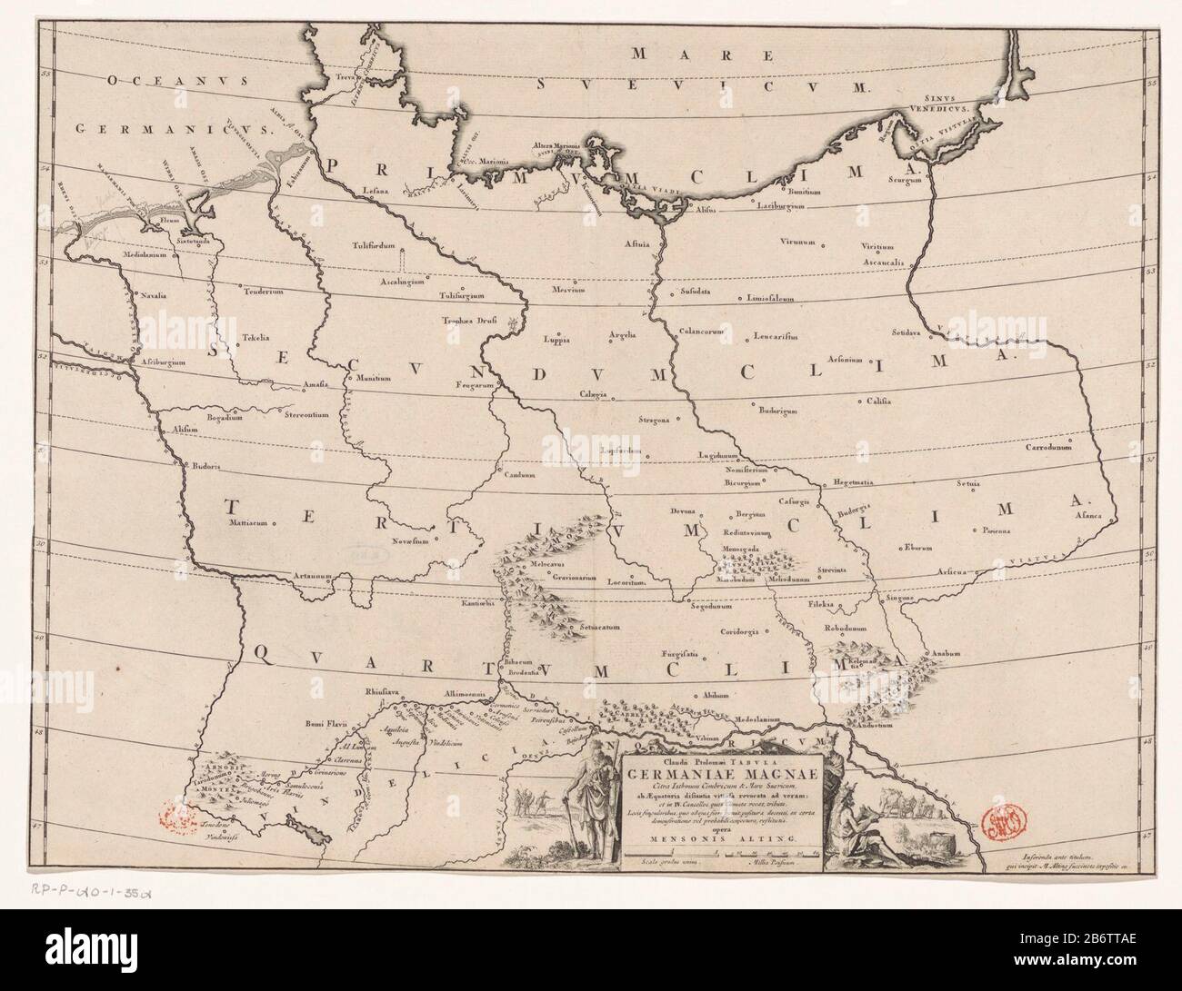 Historische Kaart van Duitsland Claudii Pptolemaei tabula Germaniae Magnae () (titel op object) Karte der Regionen in Deutschland in der Römerzeit. Unten rechts Kartusche mit Titel, therearound germanische Krieger (Wo: Unter einem Bataaf möglich, und einem Fries). Skala Stok in Kartusche: Scala gradus unius und Millia passum. Die Karte verfügt über ein Koordinatenraster und eine Gradverteilung entlang der linken und rechten Seite. Hersteller : Druckerhersteller Jan Luyken Autor: Menso Alting (Listed Property) Ort Herstellung: Amsterdam Datum: 1697-1700 und/oder 1725 Physikalische Merkmale: Ätzung und Engra-Materialien: Papiertechnik: Engraa Stockfoto