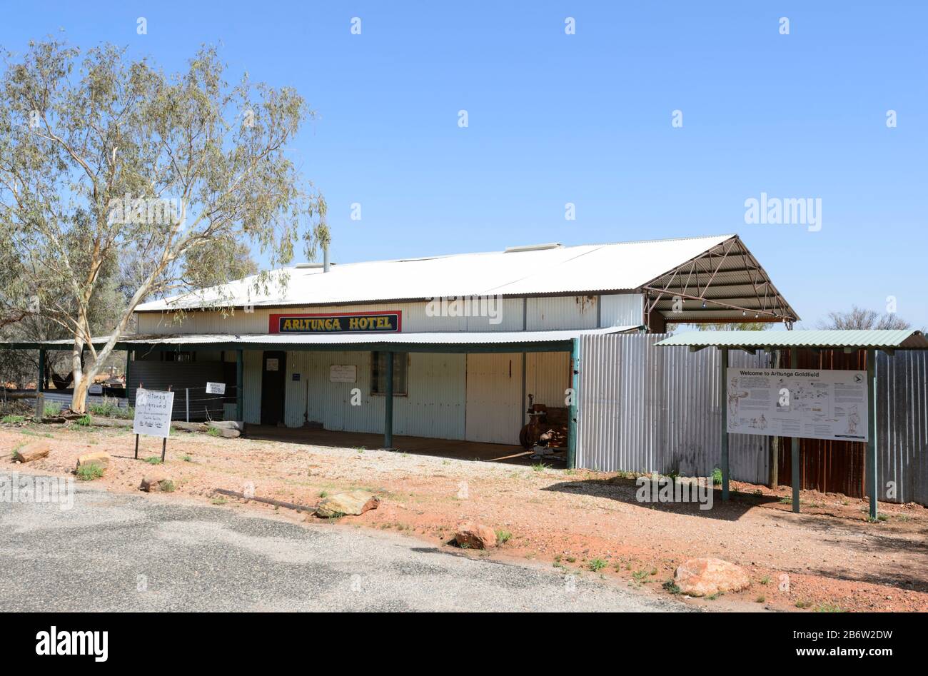 Arltunga Hotel, ein abgelegener Pub im Outback in der verlassenen Geisterstadt Arltunga, in der Nähe von Alice Springs, Northern Territory, NT, Australien Stockfoto