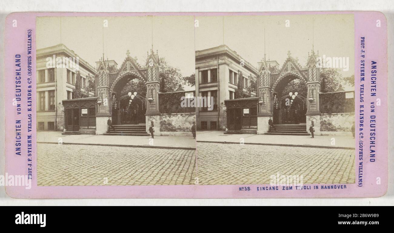 Ingang van het Tivolipark in Hannover Eingang zum Tivoli in Hannover (titel op object) Ansichten von Deutschland (serietitel op object) Eingang zum Tivoli Park in Hannover Eingang zum Tivoli Hannover (title object) Ansichten von Deutschland (Series title object) Objekttyp: Stereobild Artikelnummer: RP-F13569 Aufschriften / Marken: Nummer, Nachschrift, gedruckt ' Nr. 58.' Hersteller: Fotograf: Johann Friedrich Stiehm (denkmalgeschütztes Gebäude) Herausgeber: Sophus Williams & E. Linde & Co. (Denkmalgeschütztes Eigentum) Herstellung: Fotograf: Hannover Verlag: Berlin Datum: 1869 - 1872 Material: CA Stockfoto