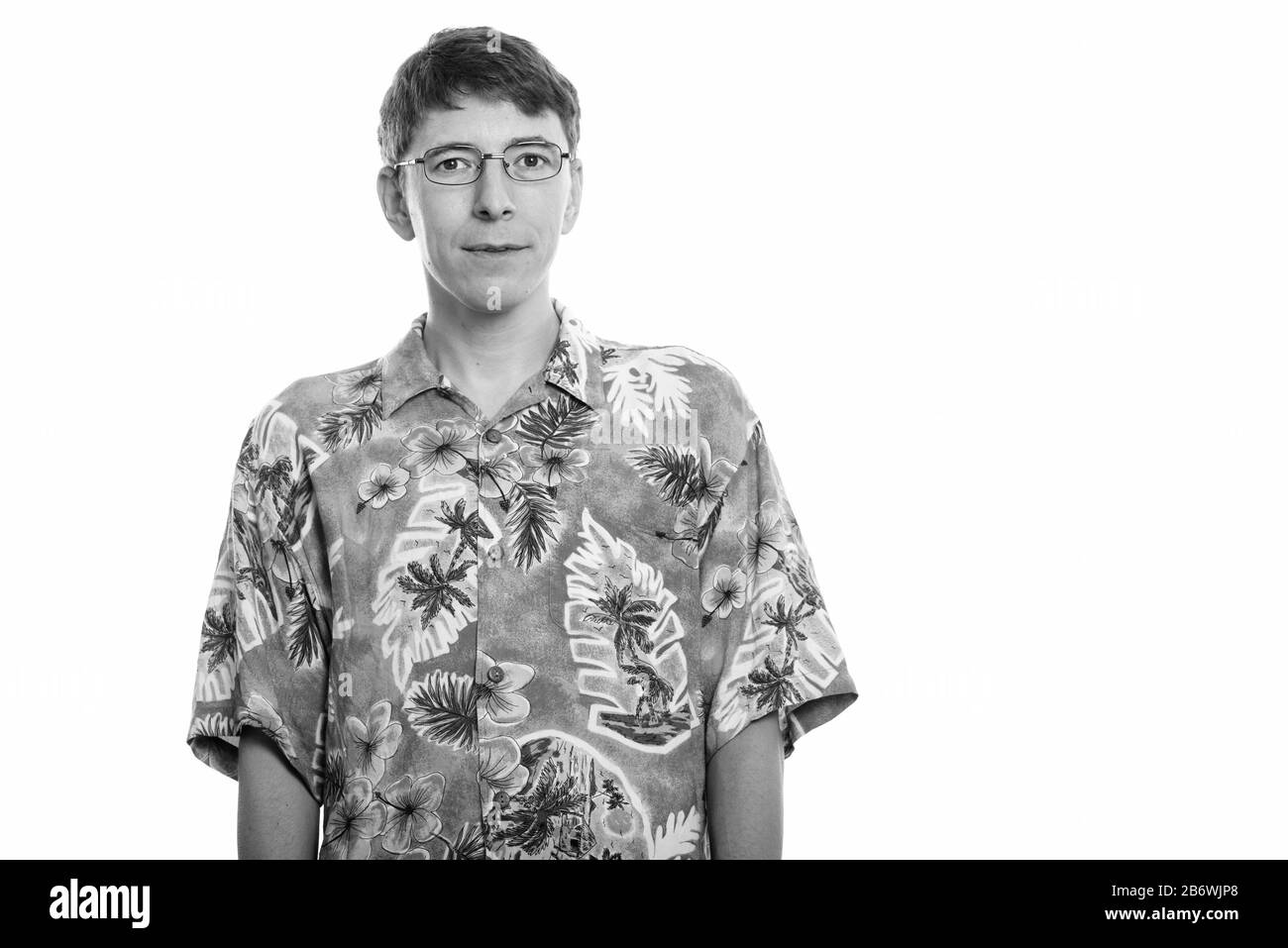 Portrait des Touristenmenschen mit Brillen, die für den Urlaub bereit sind Stockfoto Portrait des Touristenmenschen mit Brillen, die für den Urlaub bereit sind Stockfoto