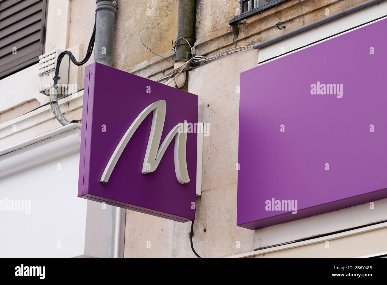 Bordeaux Aquitanien Frankreich 02 Marionnaud Logo Shop M Markenkette Von Kosmetik Shop Mode Beauty In Frankreich Stockfotografie Alamy