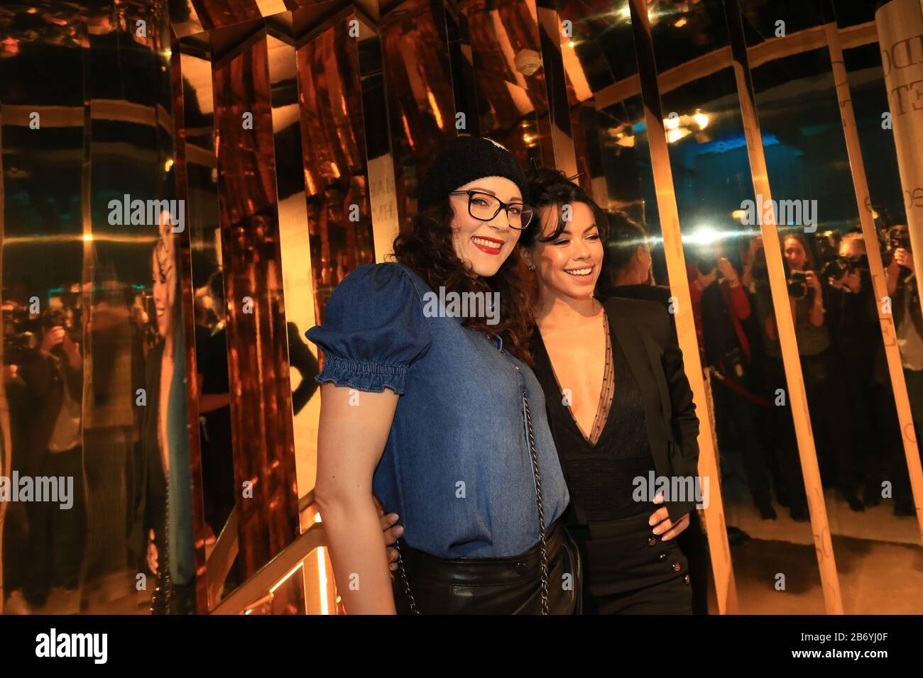 Jasmin Wagner, Fernanda Brandao beim Start der neuen Brillenkollektion von Guido  Maria Kretschmer und Edel-Optik im Hamburger Ding auf der Reeperbah  Stockfotografie - Alamy