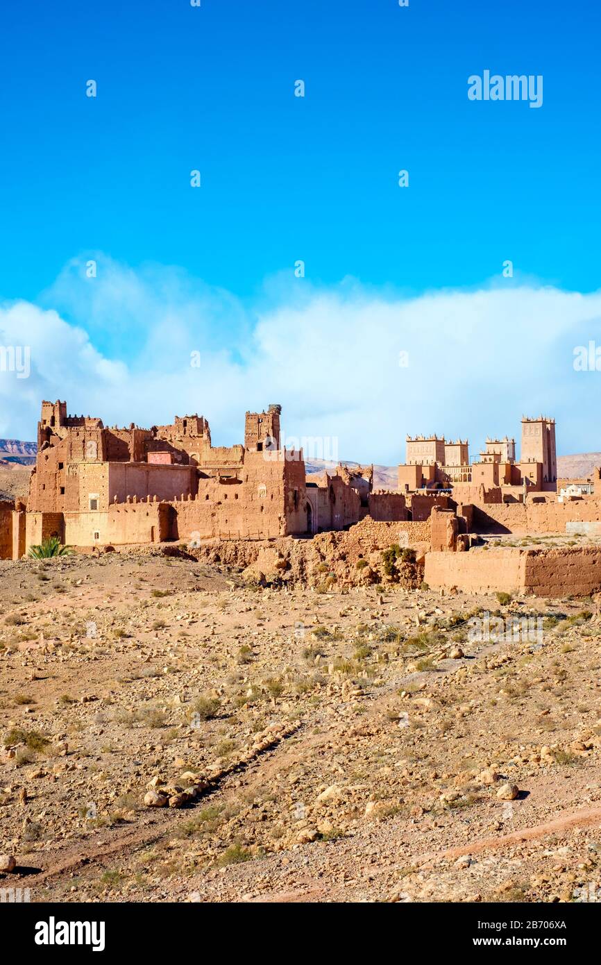 Marokko, Souss-Massa-Draa (Sous-Massa), Ouarzazate Provinz. Schlamm Kasbah Gebäude in Ksar von Tamedakhte. Stockfoto
